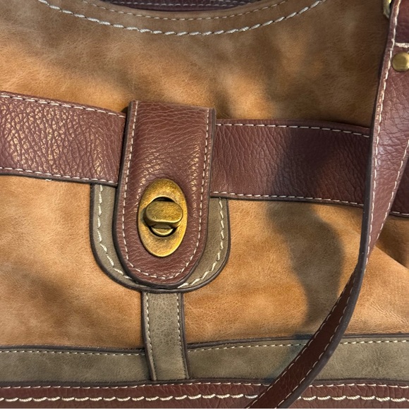 BOC Purse in Excellent Used Condition- Brown - Picture 5 of 9